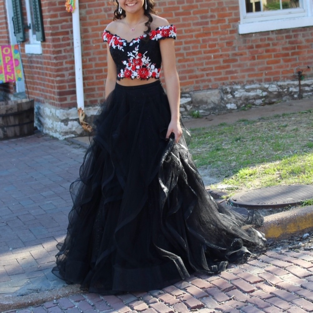 Sherri Hill Prom Dress